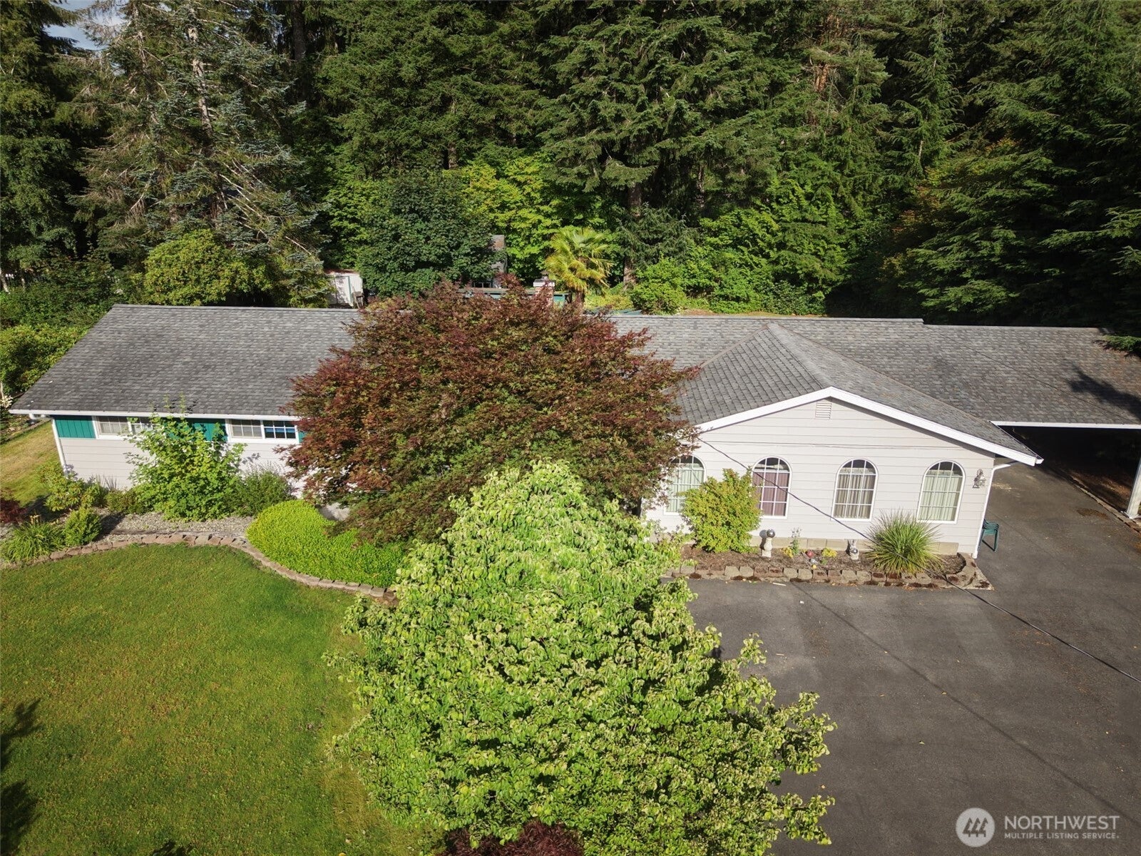 371 Evergreen Loop — photo