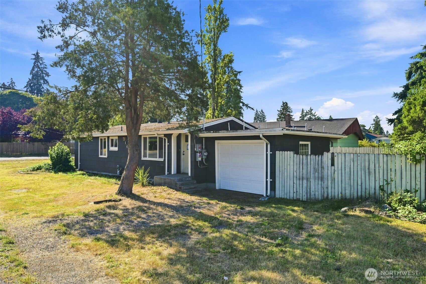 1402 Violet Meadow Street S — photo