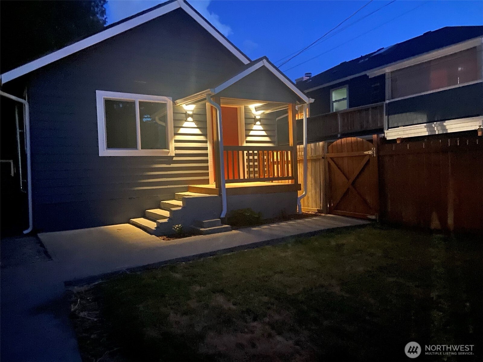 323 SW 108th Street — photo