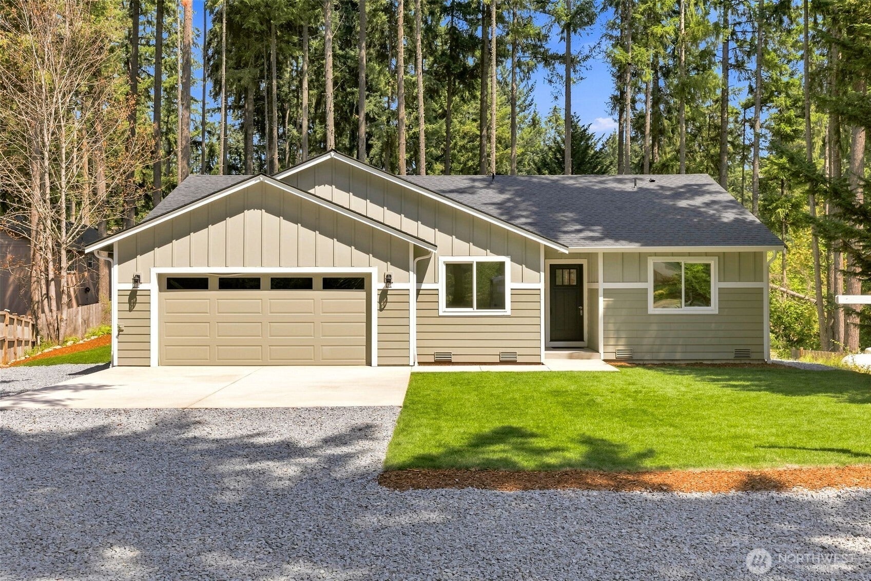 18042 Highland Court SE — photo
