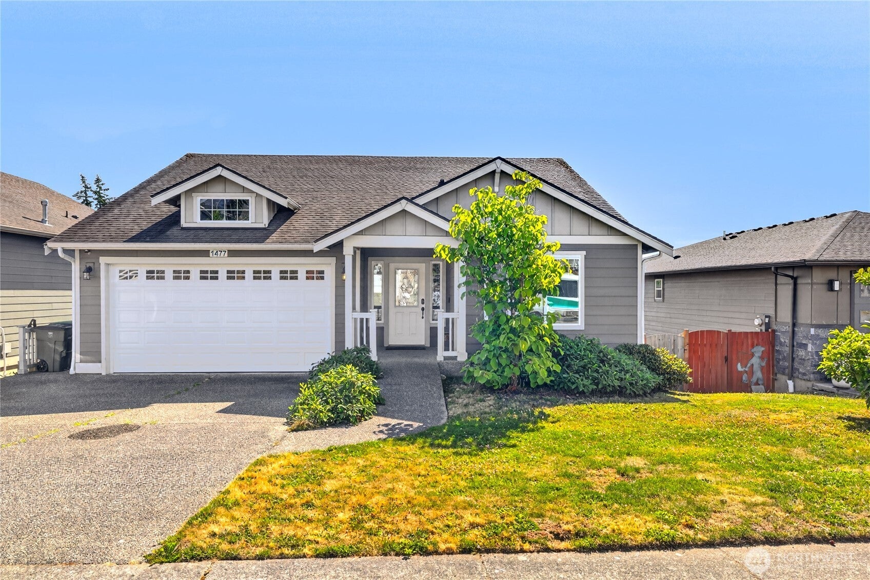 1477 W Gateway Heights Loop — photo