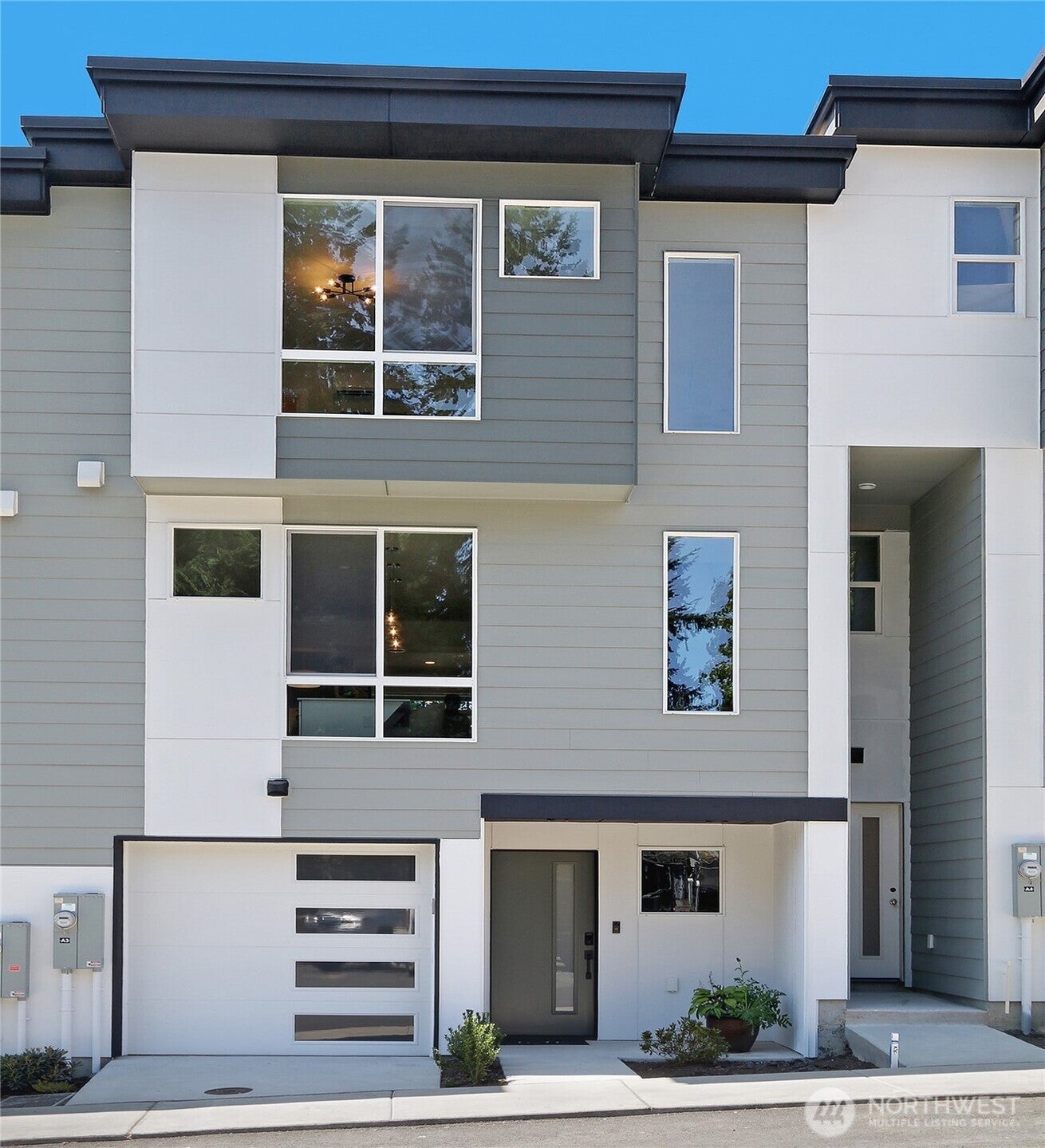 222 124th Street SW U2 — photo