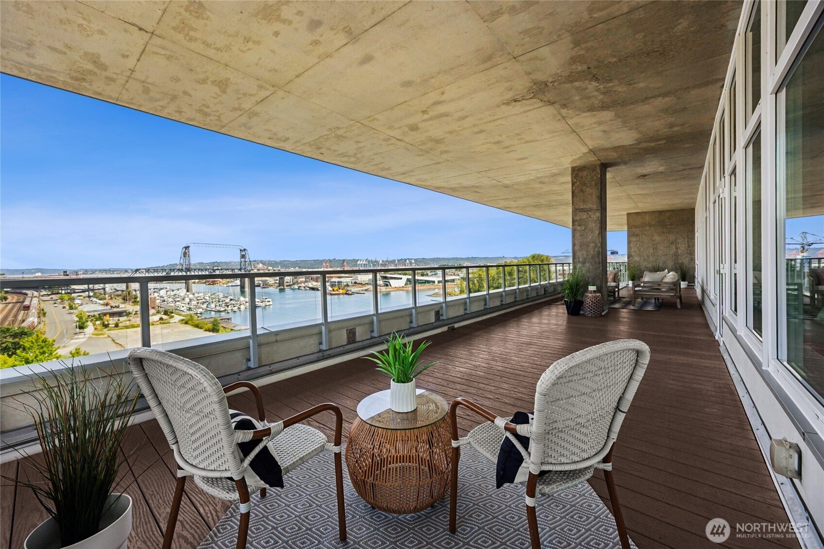 1515 Dock Street 908 — photo