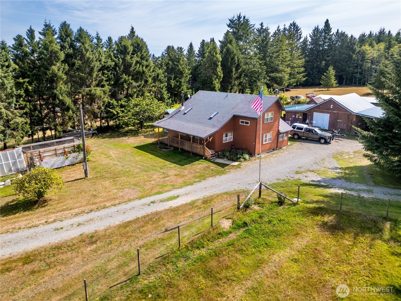 332 Whiskey Creek Beach Rd — photo