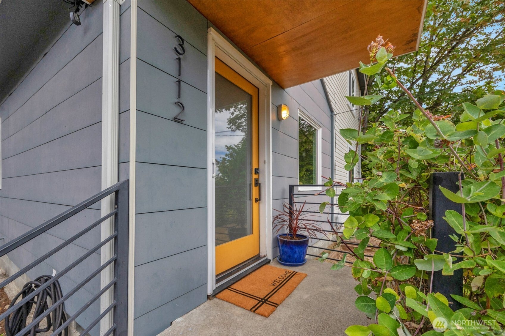3112 S Hudson Street — photo