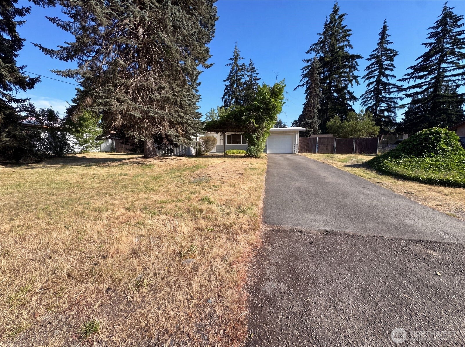 712 141st Street E — photo
