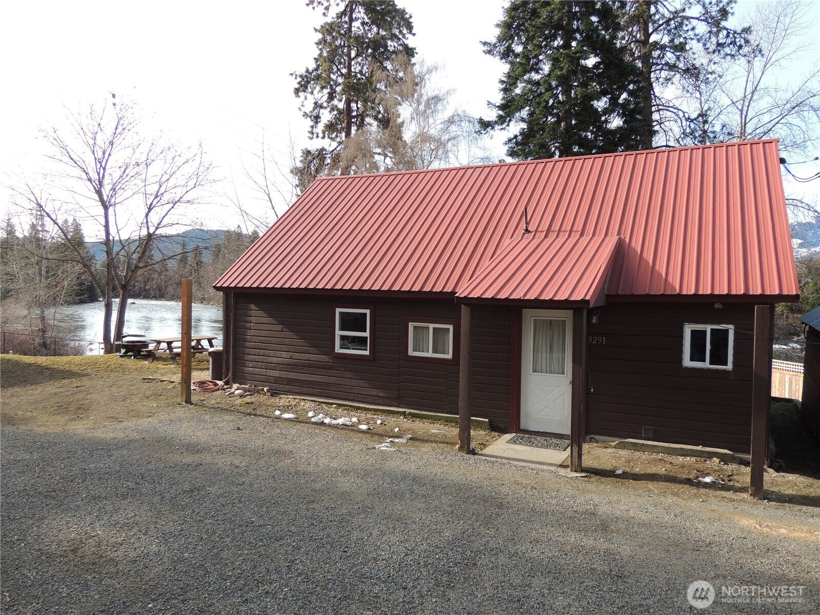 9291 Pakascwa Road — photo