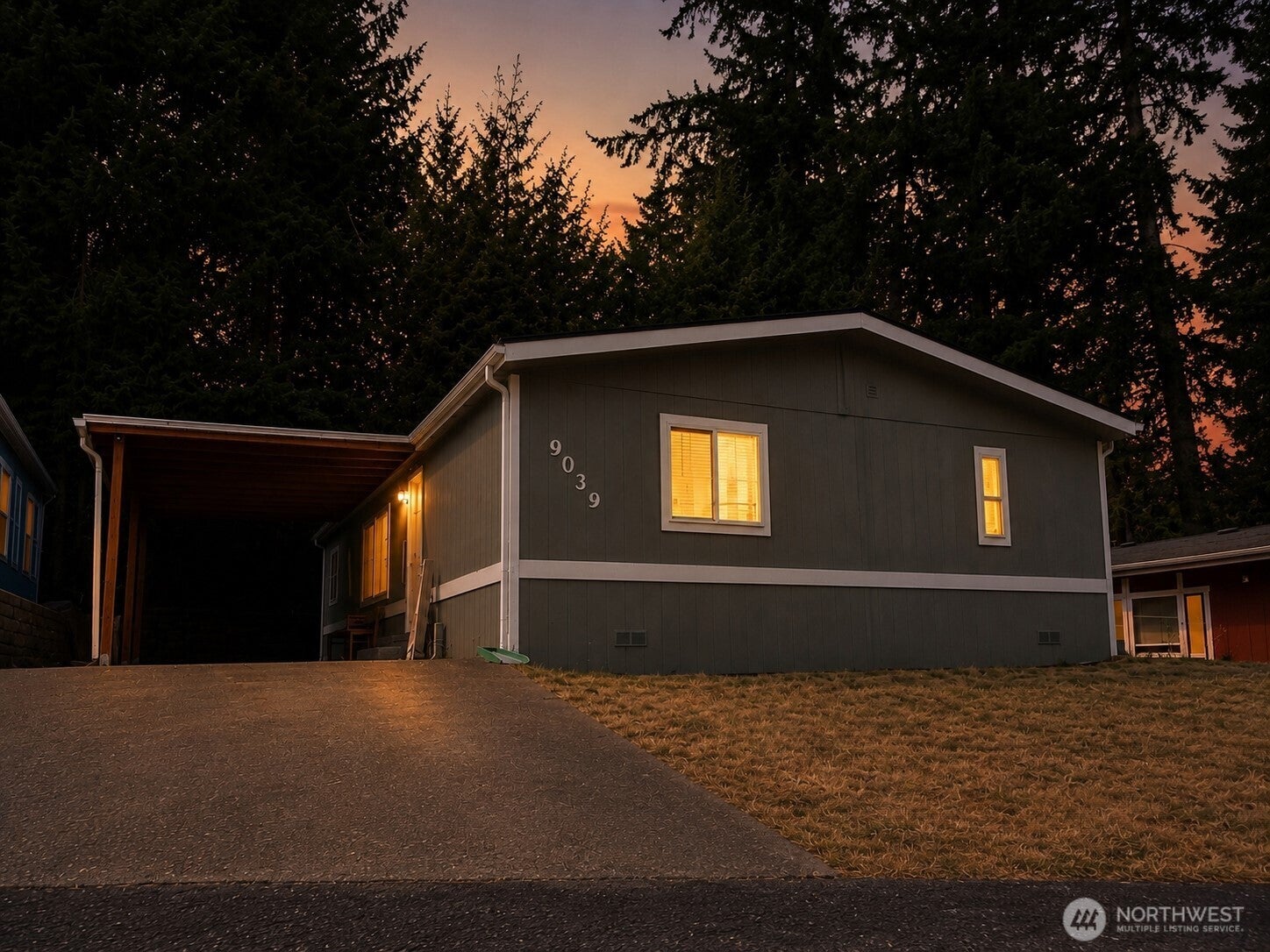 9039 Steele Creek Loop NE — photo