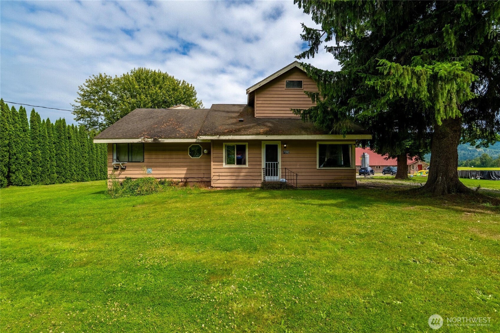7592 Oat Coles Road — photo