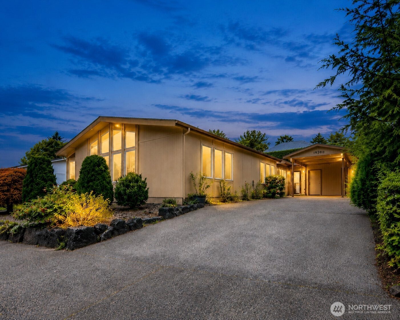 17308 Woodcrest Drive NE — photo
