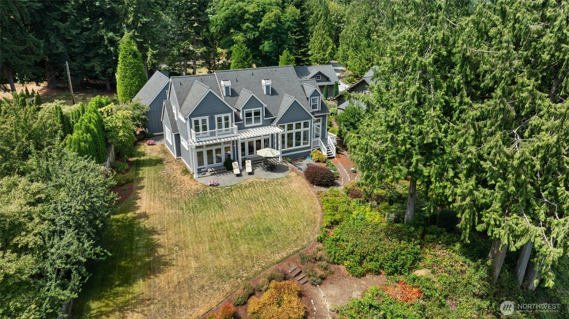 2475 Bretland Road — photo