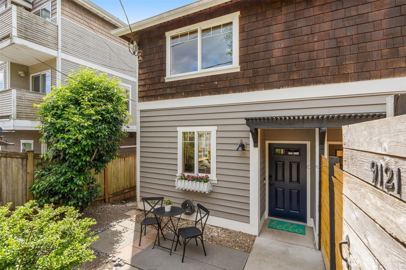 9121 23rd Avenue NE — photo