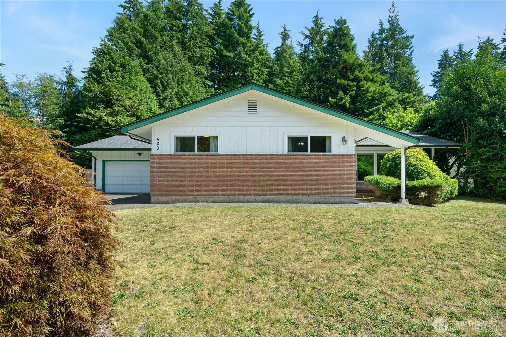 400 Fairway Drive — photo