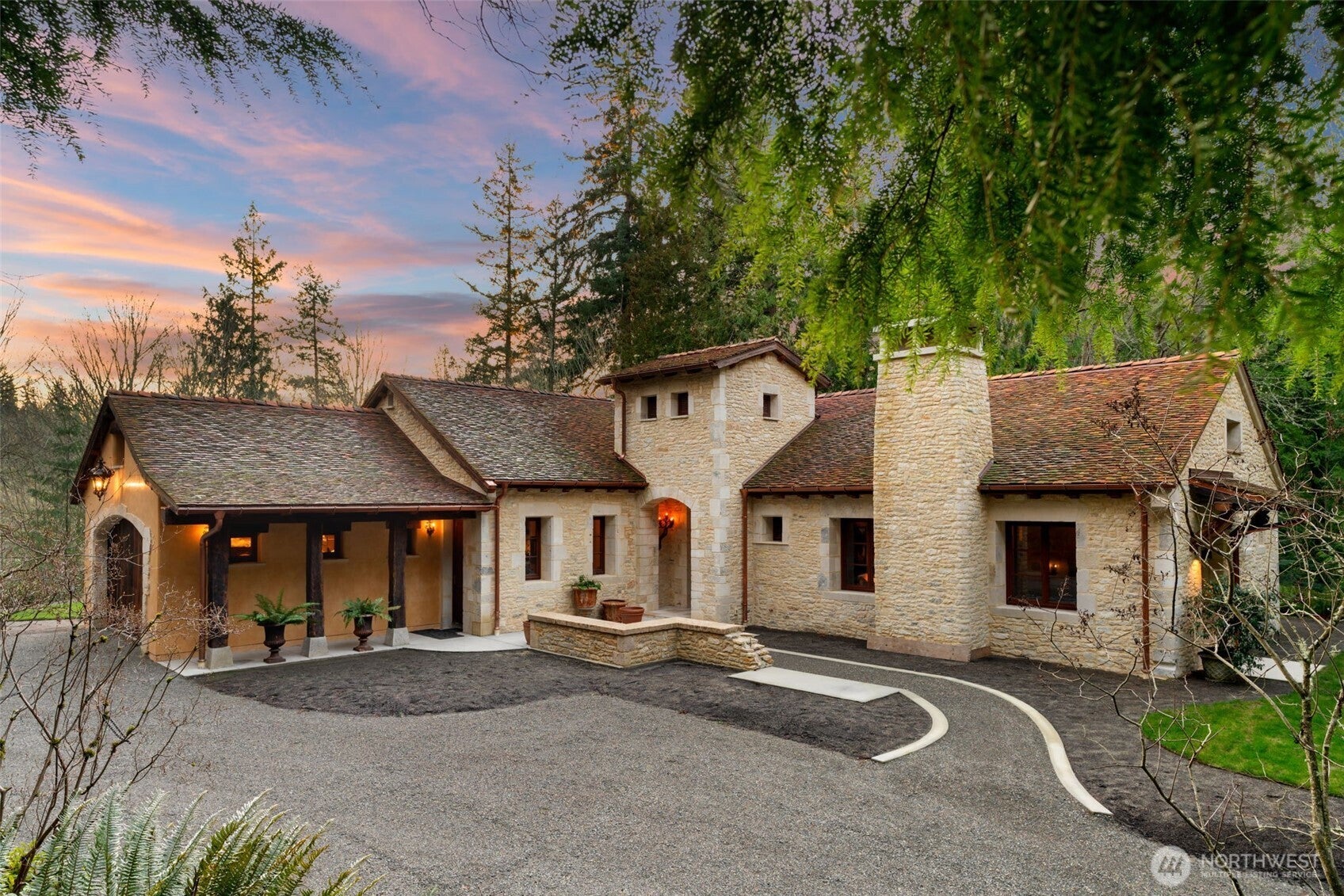 11008 N Deer Drive — photo
