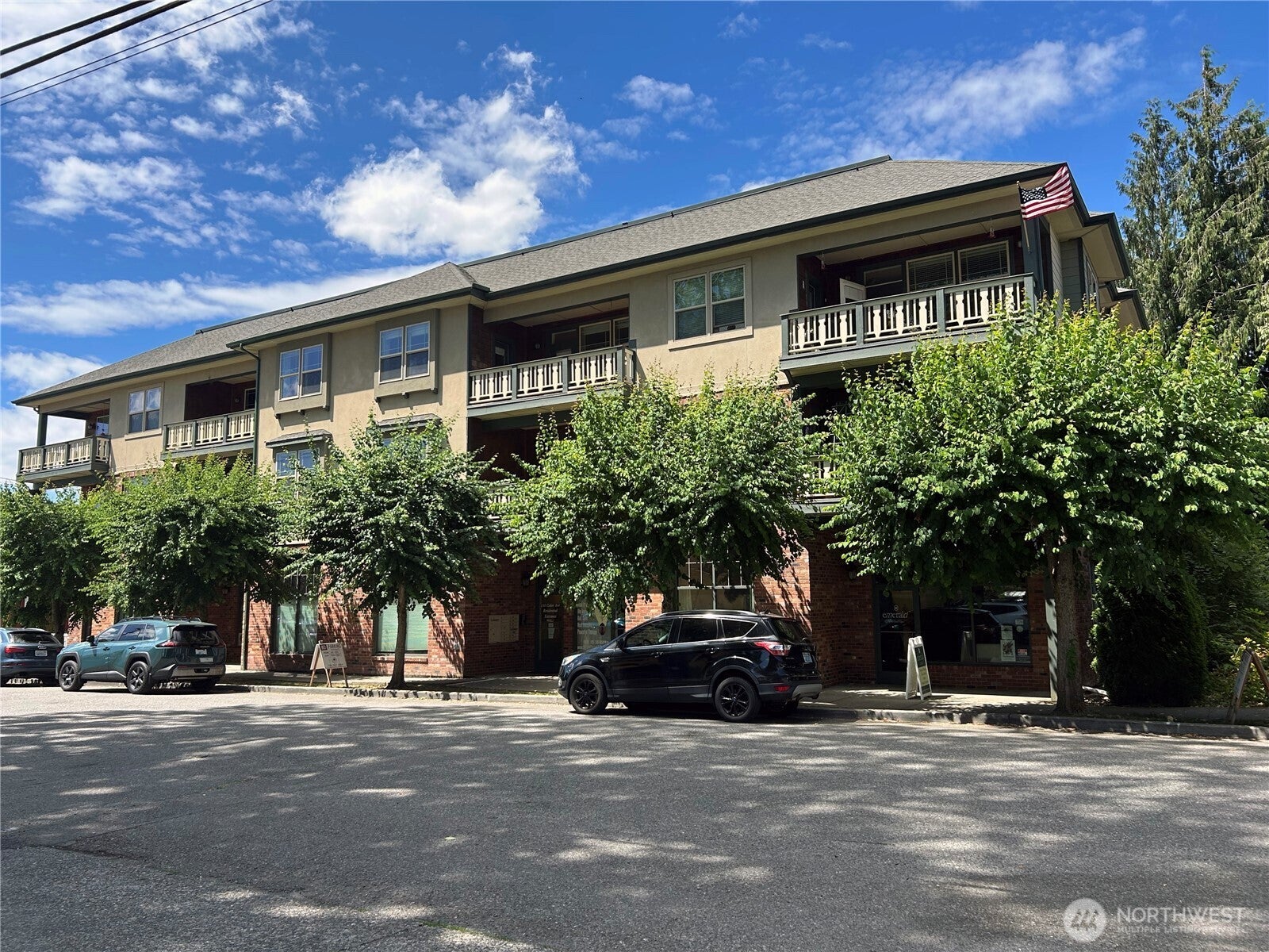 110 Cedar Avenue 203 — photo