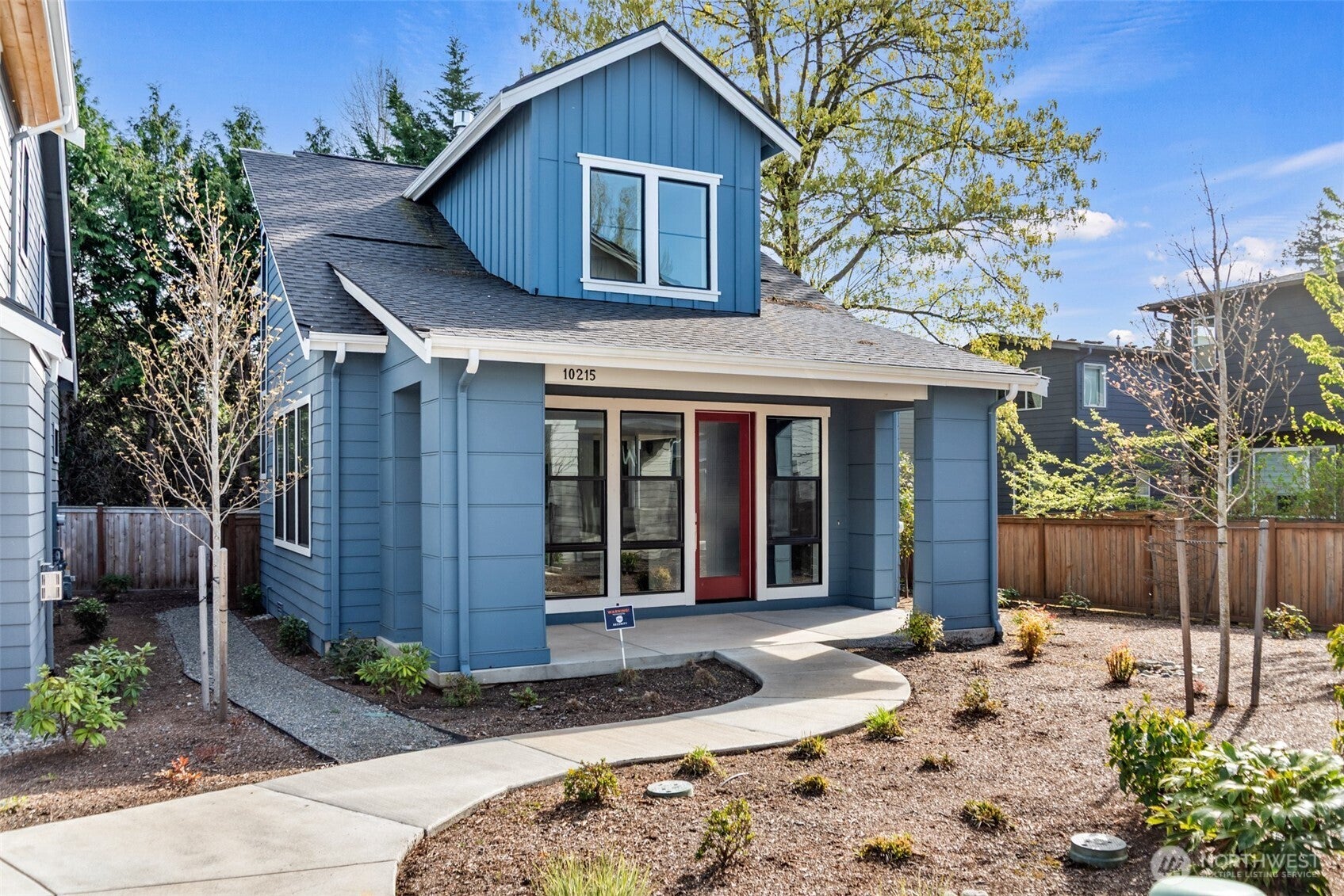 10215 135th Circle NE 28 — photo