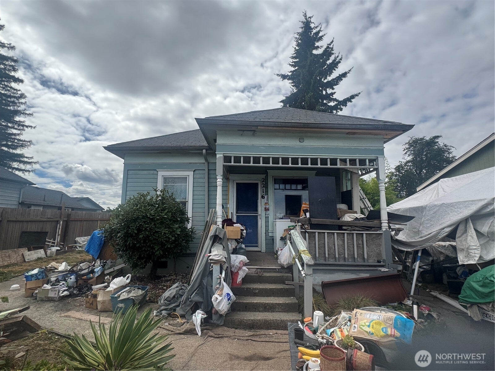 2216 E Morton Street — photo