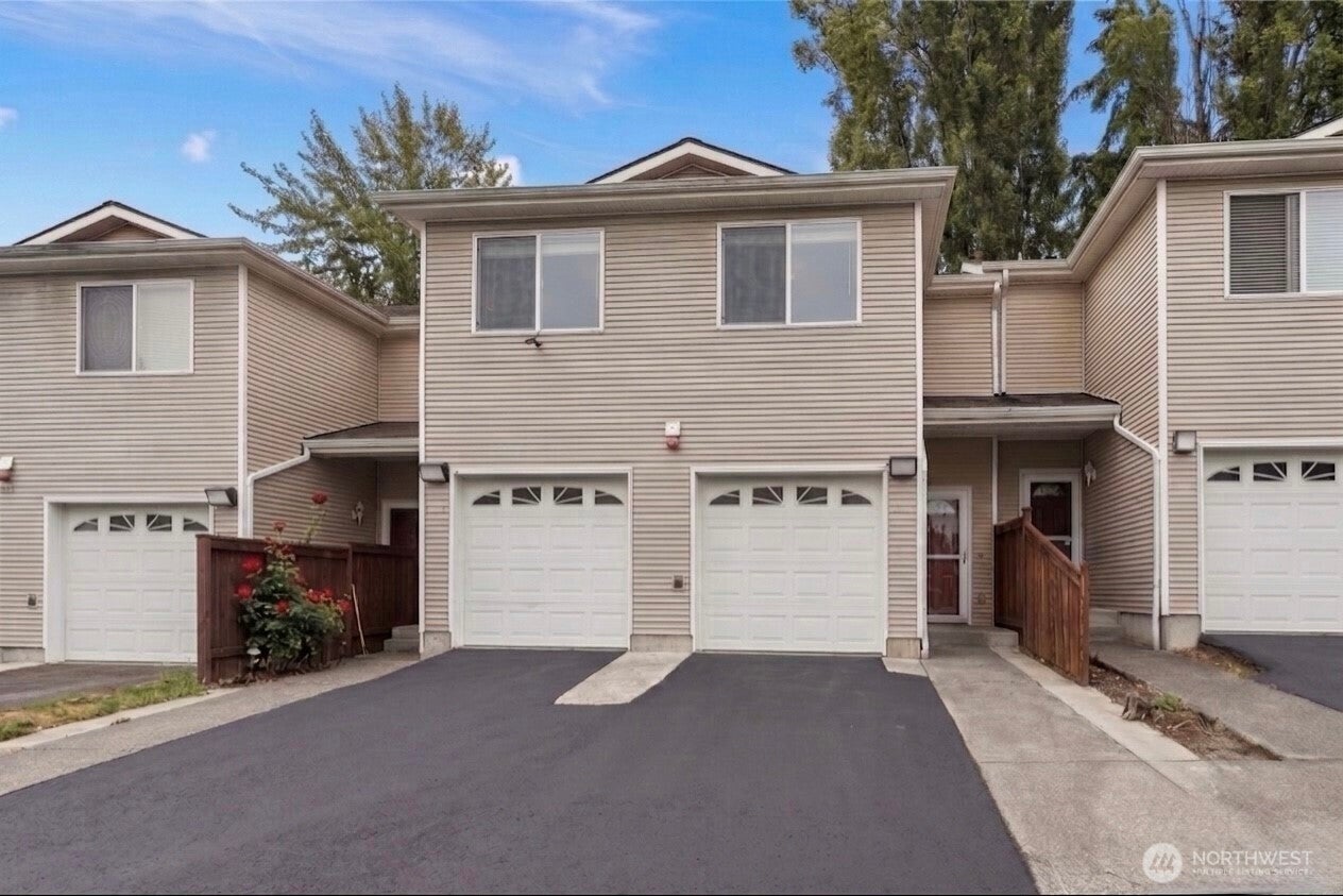 13359 Ambaum Boulevard SW — photo