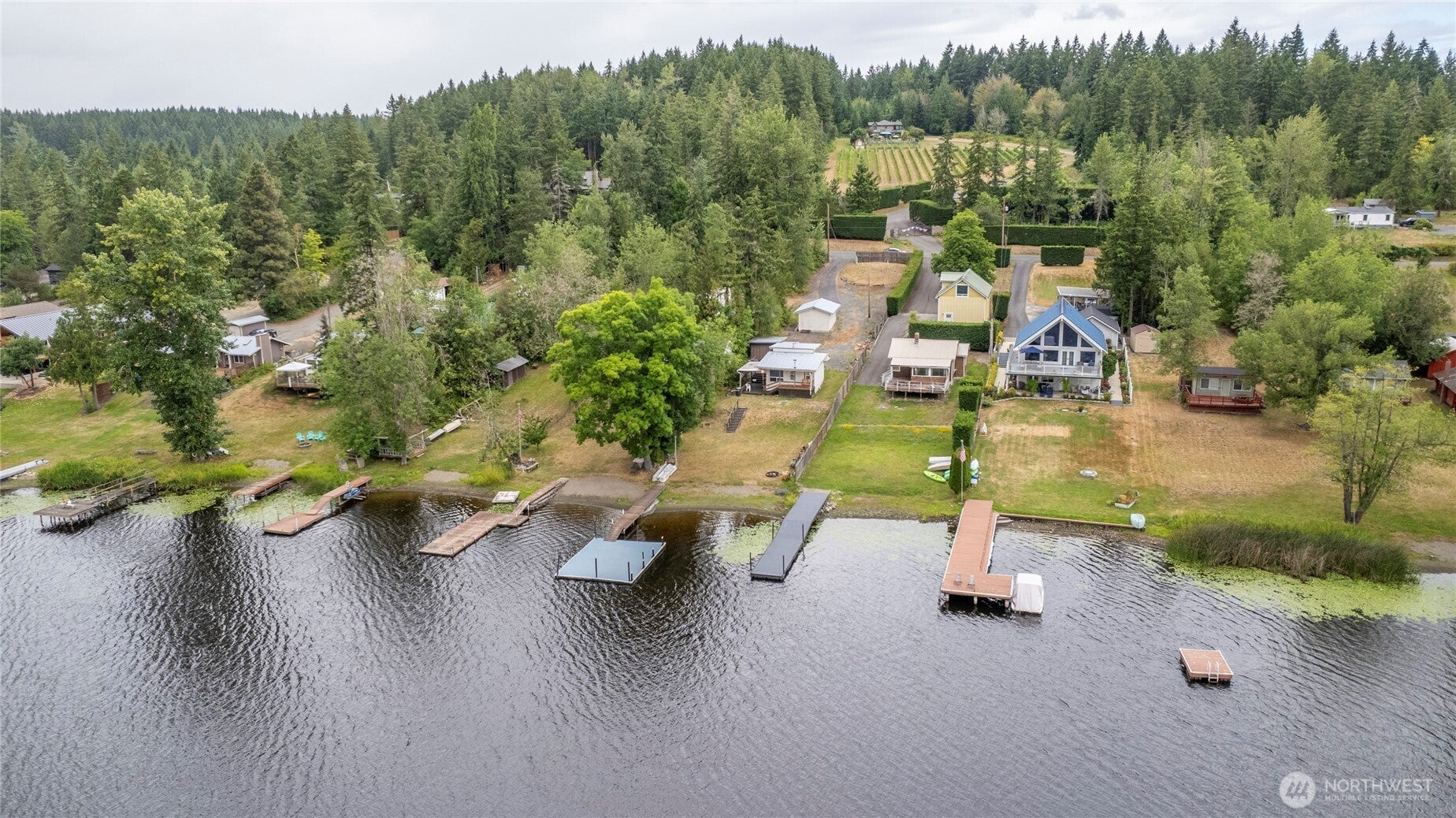 4920 Silver Lake Road E — photo