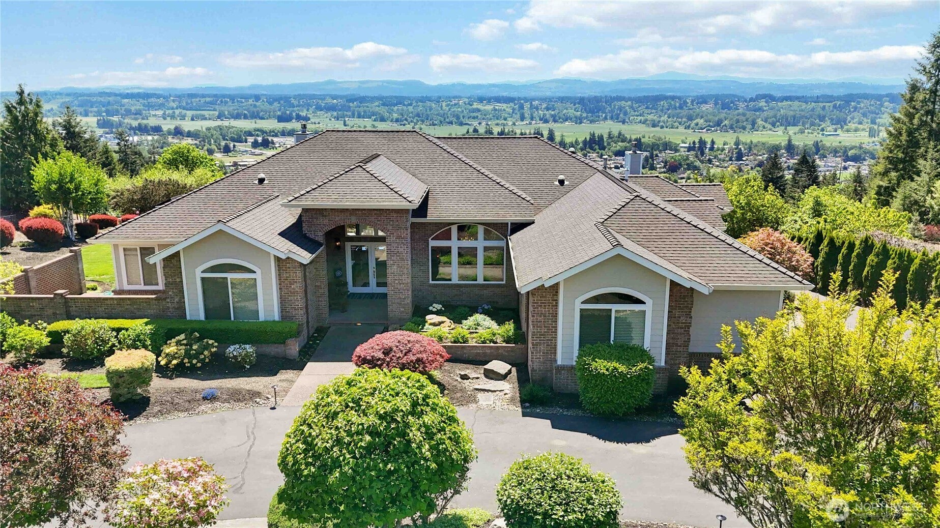 193 Alderwood Drive — photo