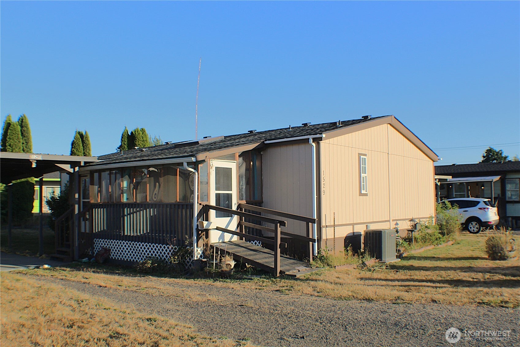 1529 Bishop Rd. D — photo