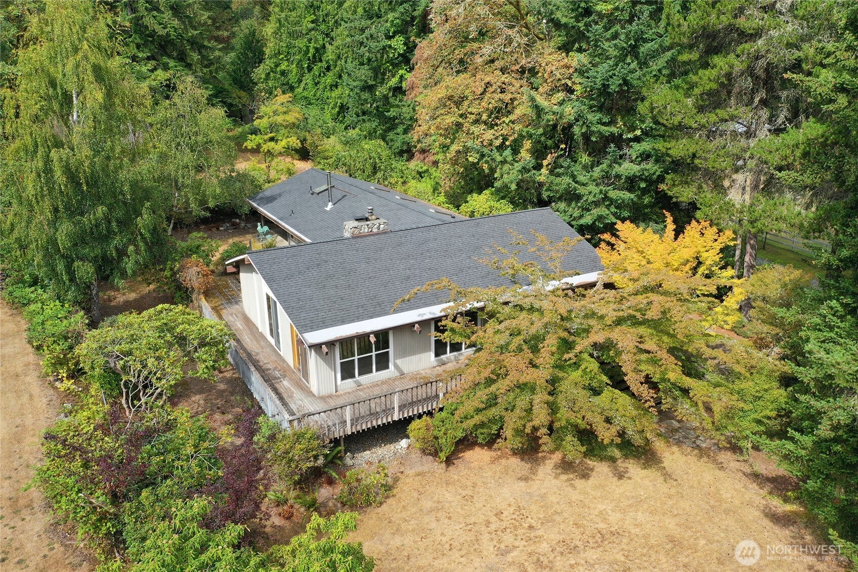 12901 Sunrise Drive NE — photo