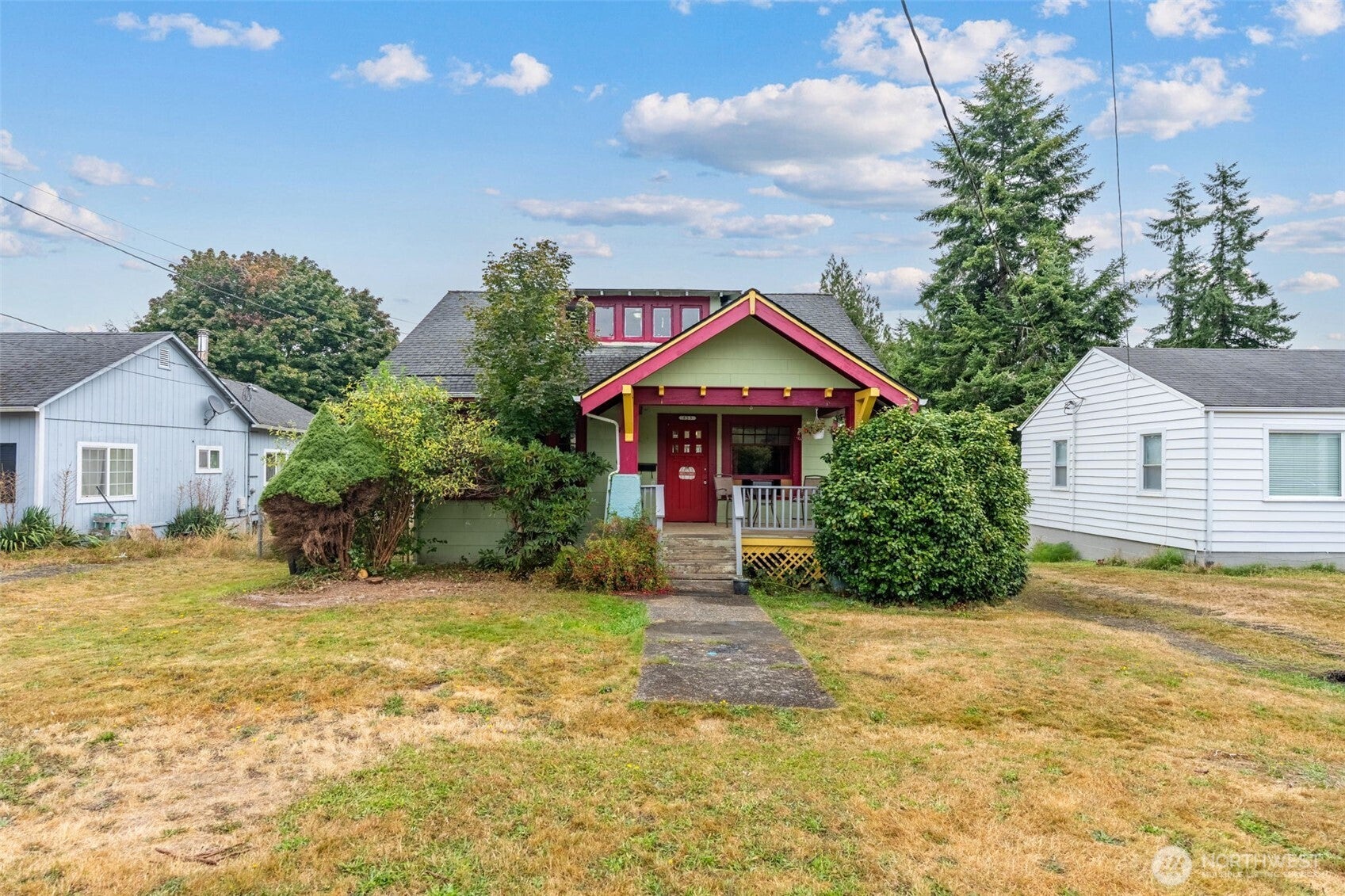 853 Fowler Street — photo
