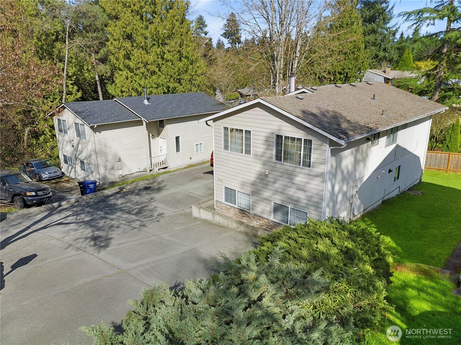 10606 Roosevelt Way NE — photo