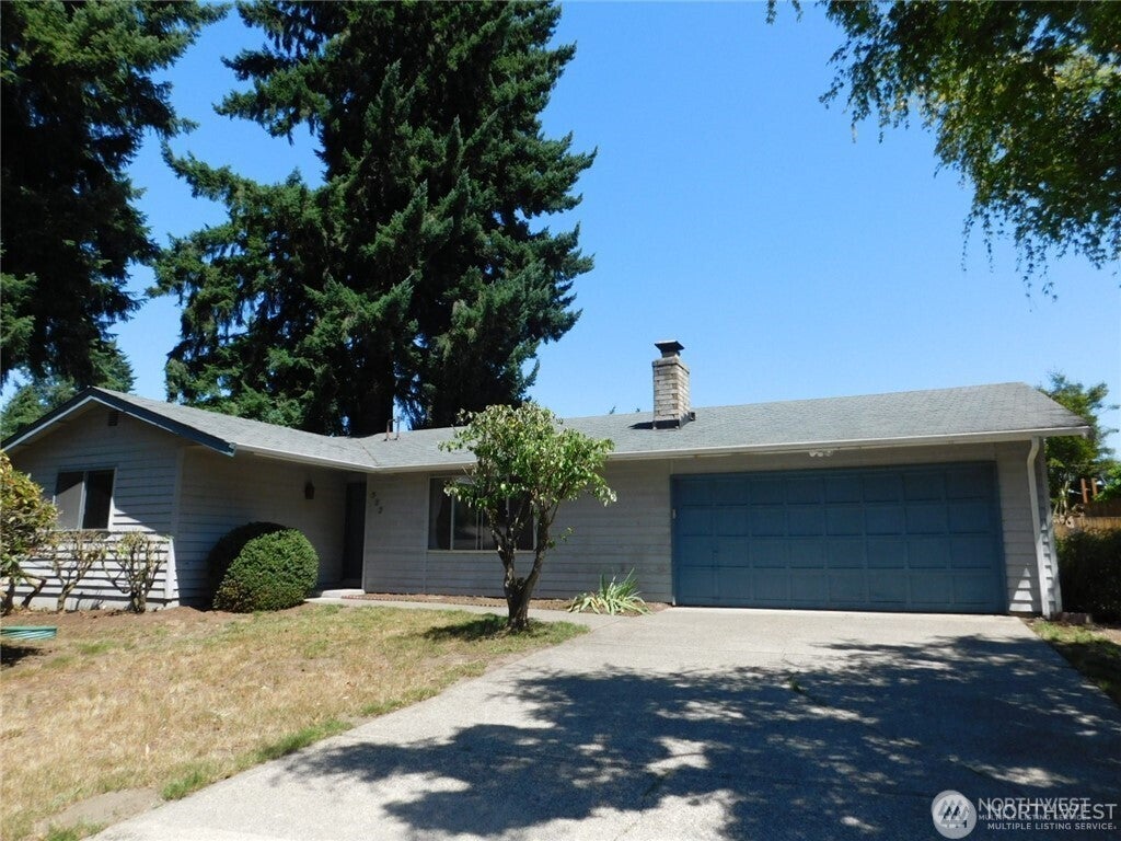 522 Penguin Court SE — photo