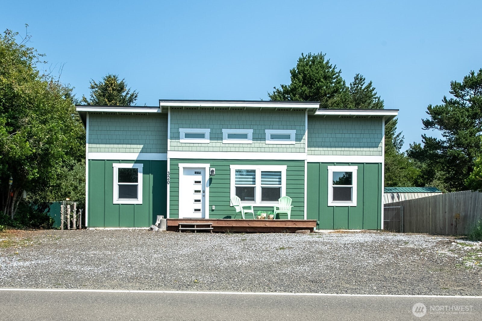 320 Marine View Drive SW — photo
