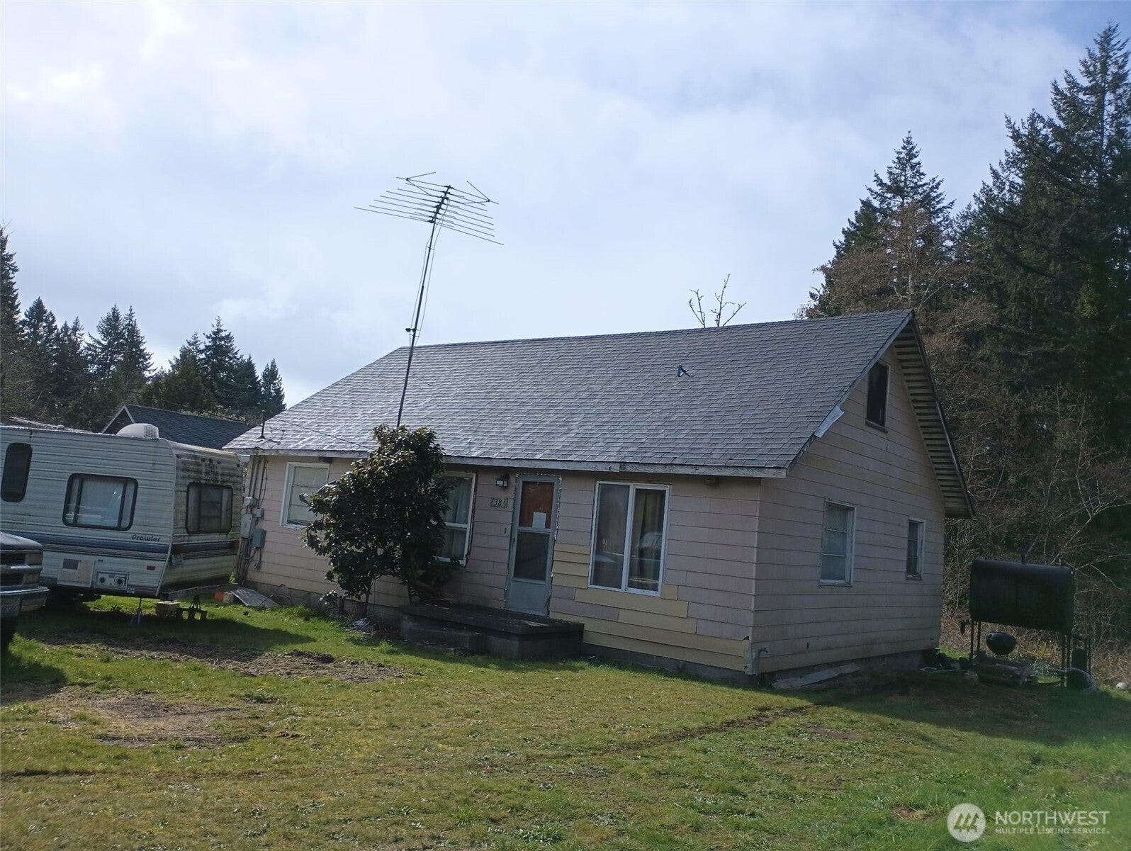 9382 Olalla Valley Road SE — photo