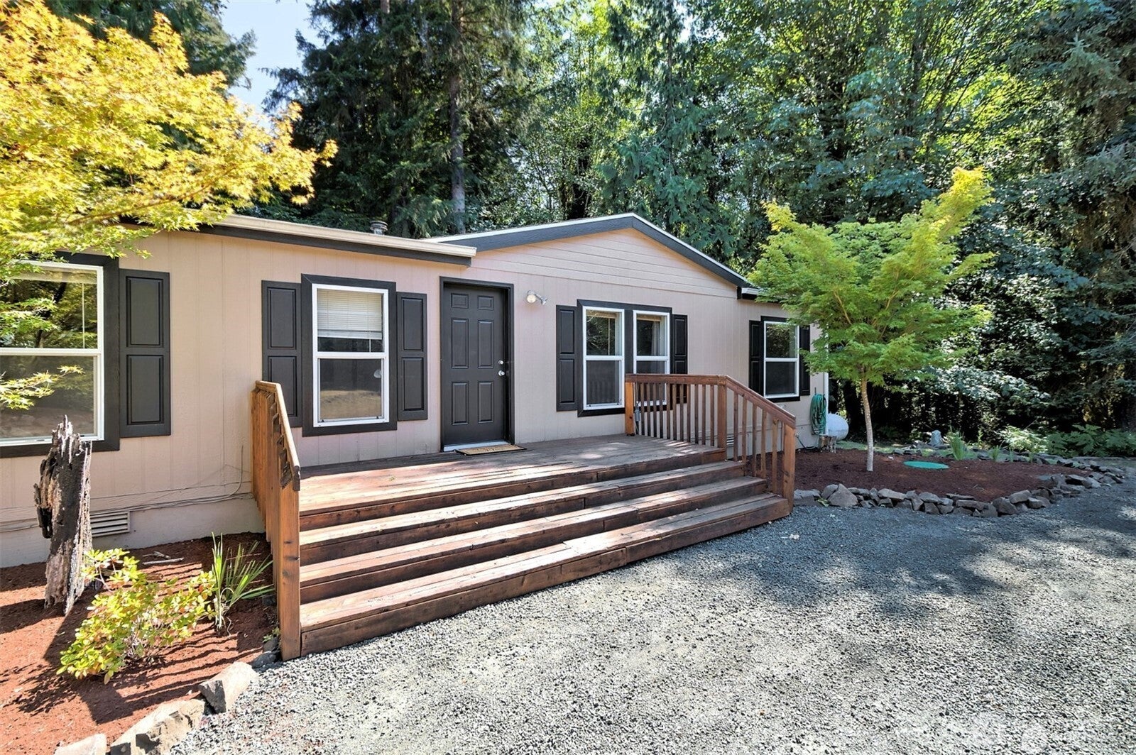 101 E Herron Place — photo