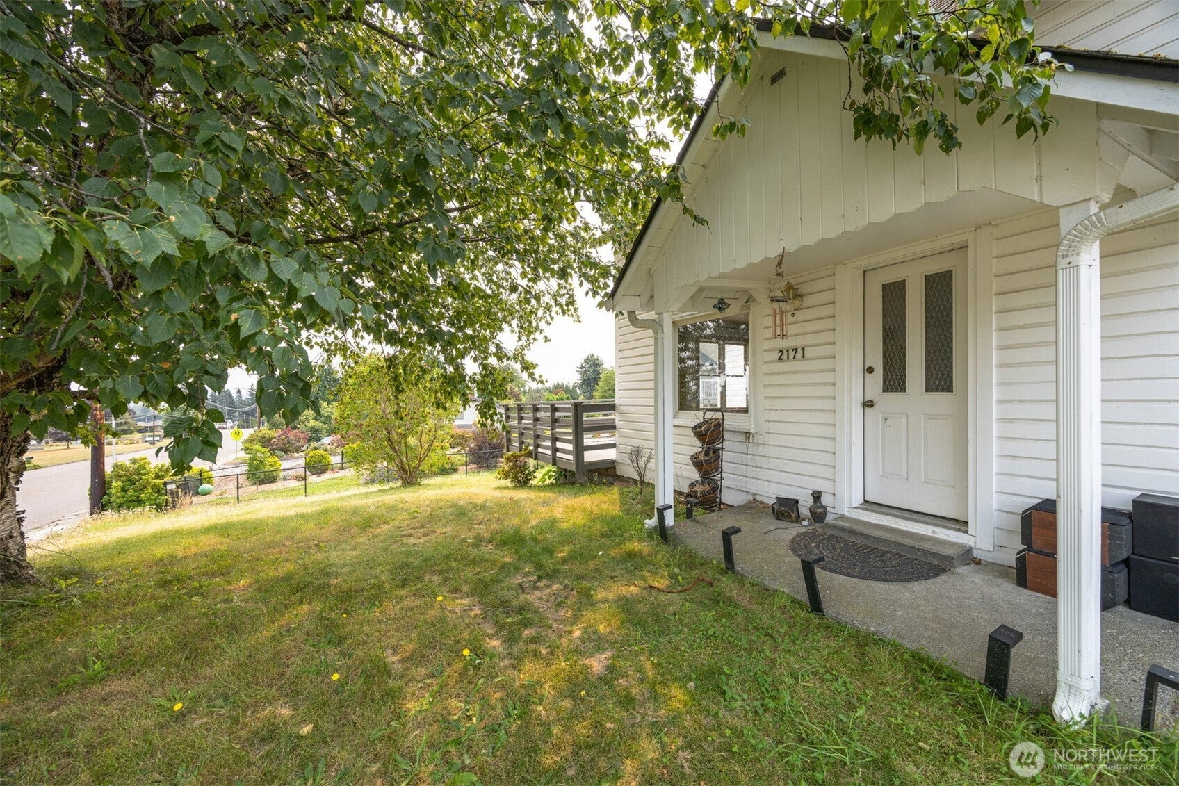 2171 Gardiner Drive — photo