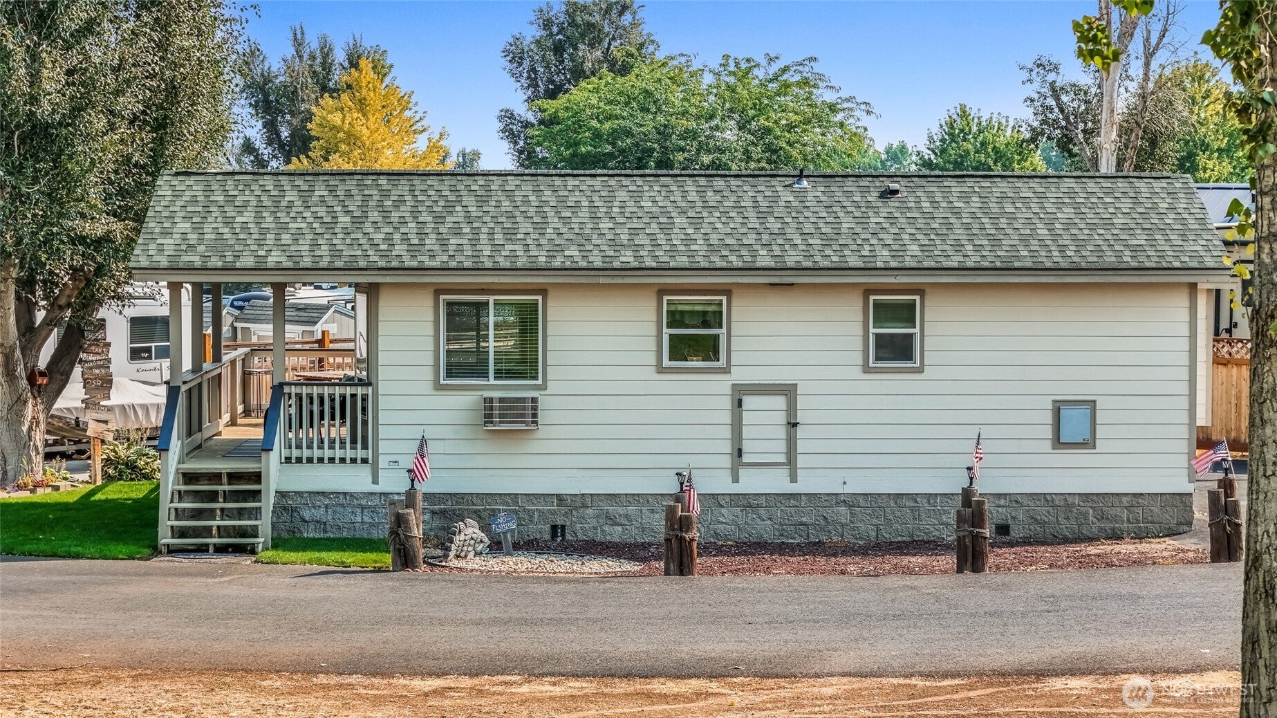 7037 Highway 262 E 50 — photo