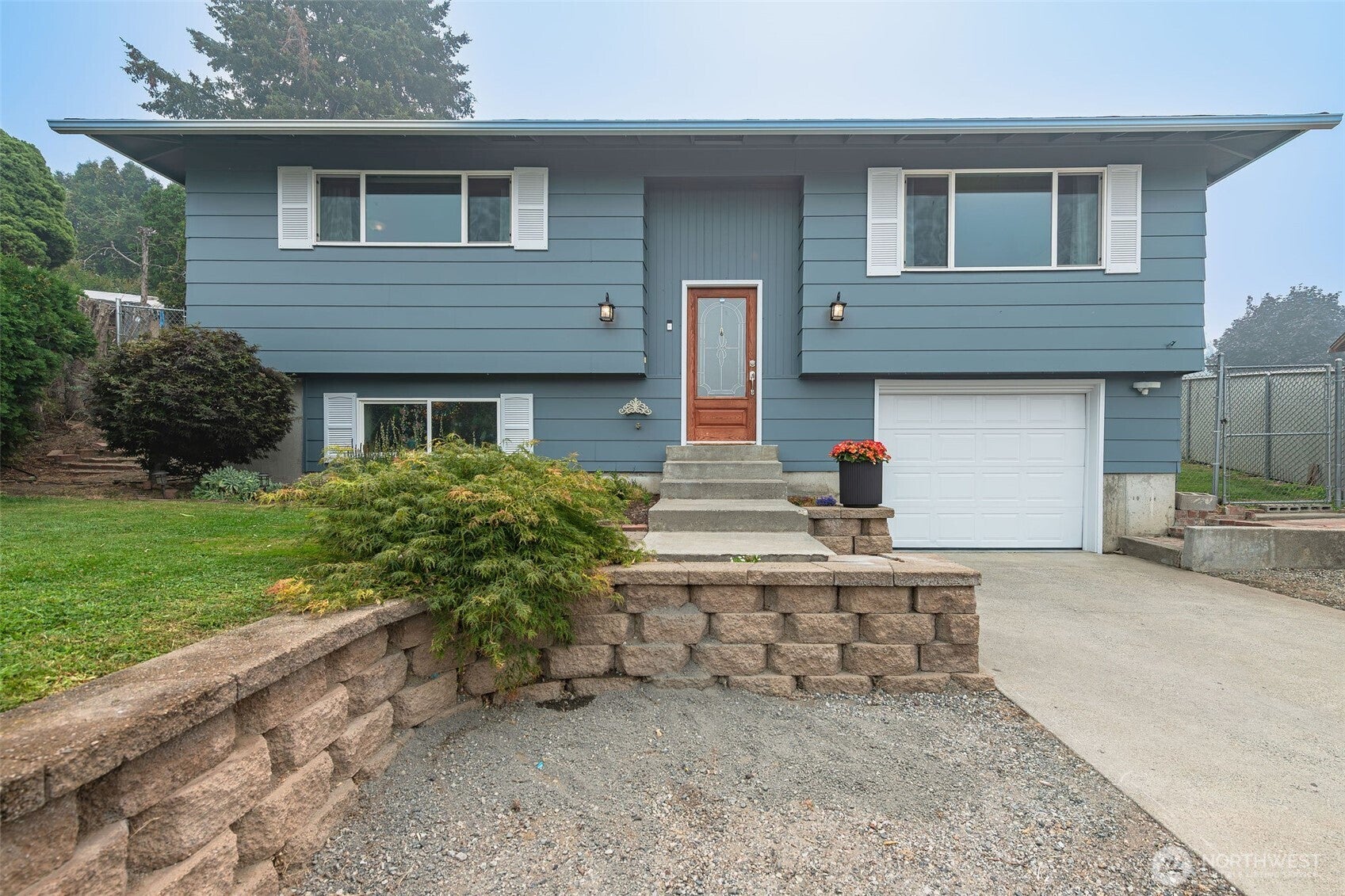 420 N Huber Court — photo
