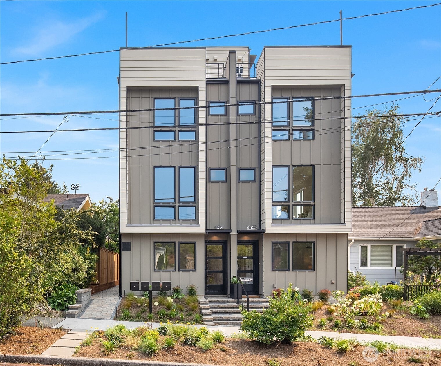 4347 SW Willow Street — photo