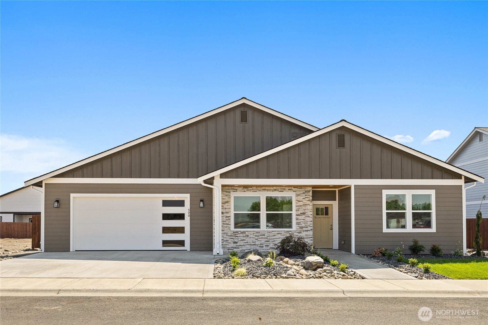 500 E Heatherstone Court — photo