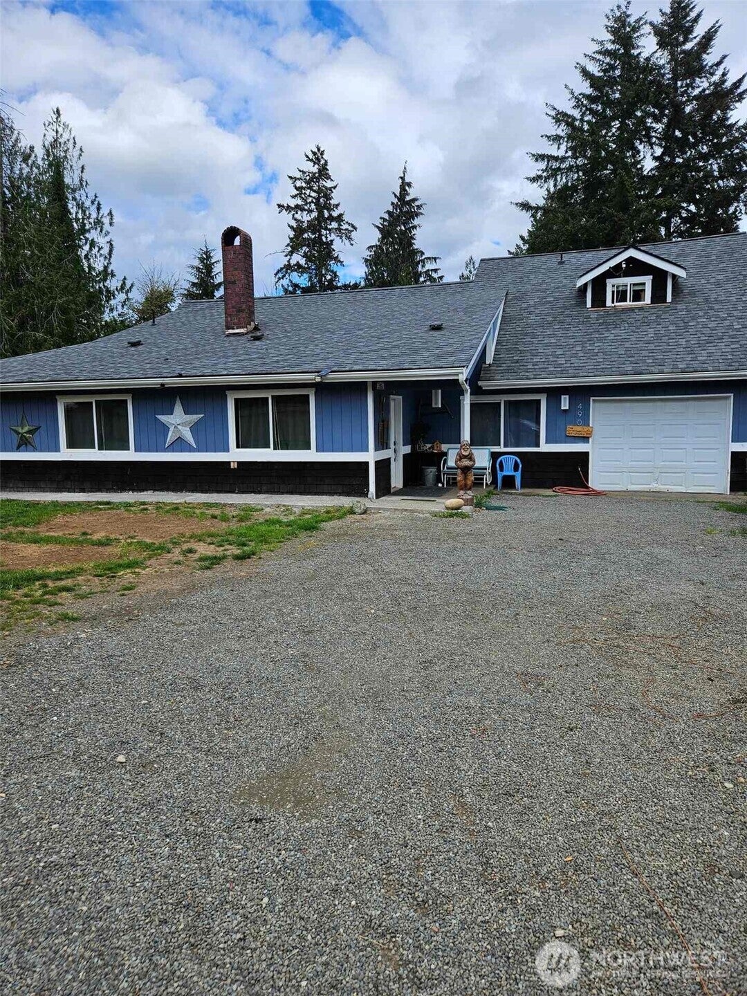 490 N Schoolhouse Hill Rd — photo
