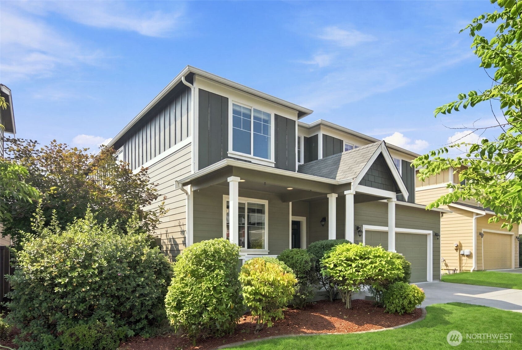 1415 Farina Loop SE — photo