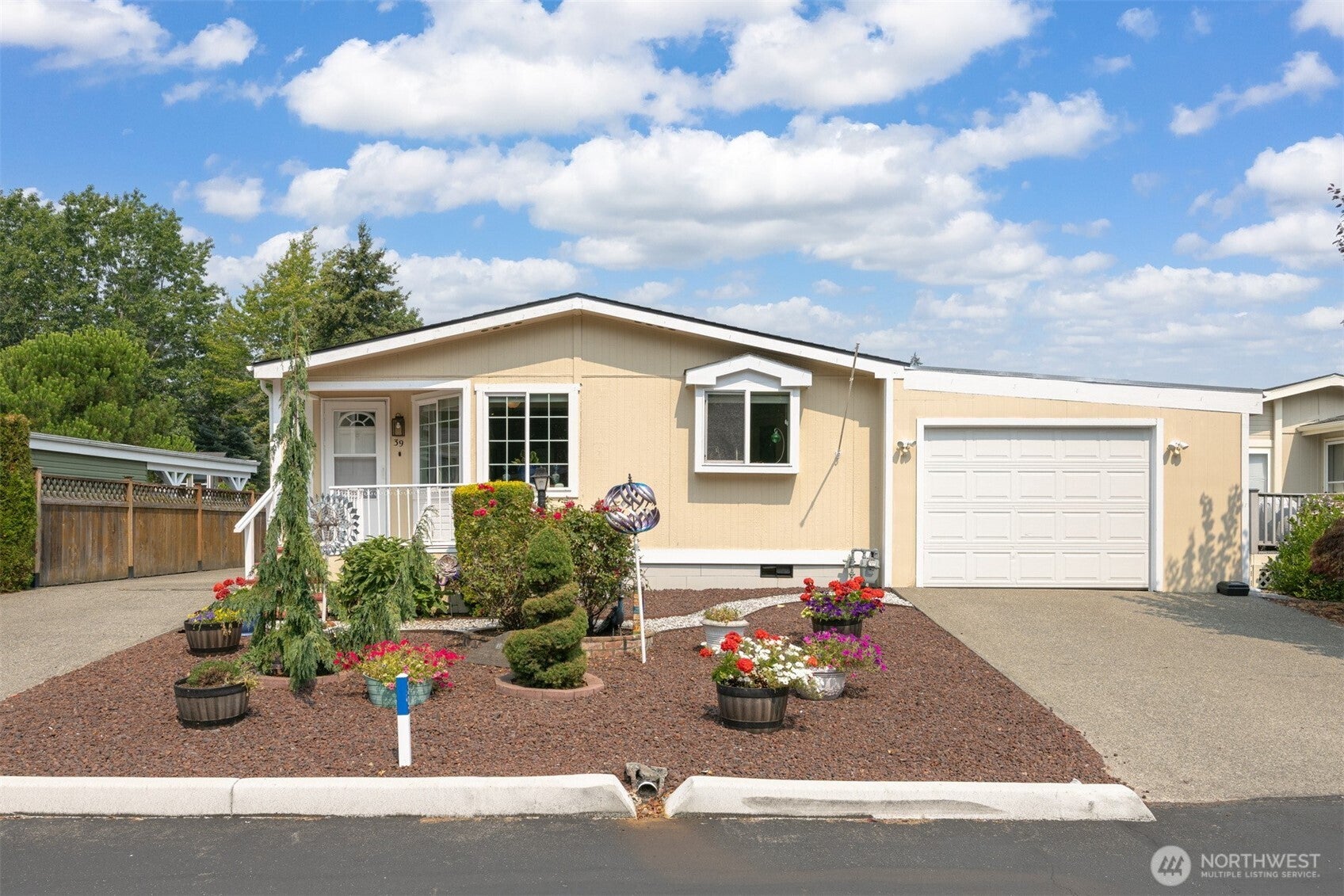 3802 James Street 39 — photo