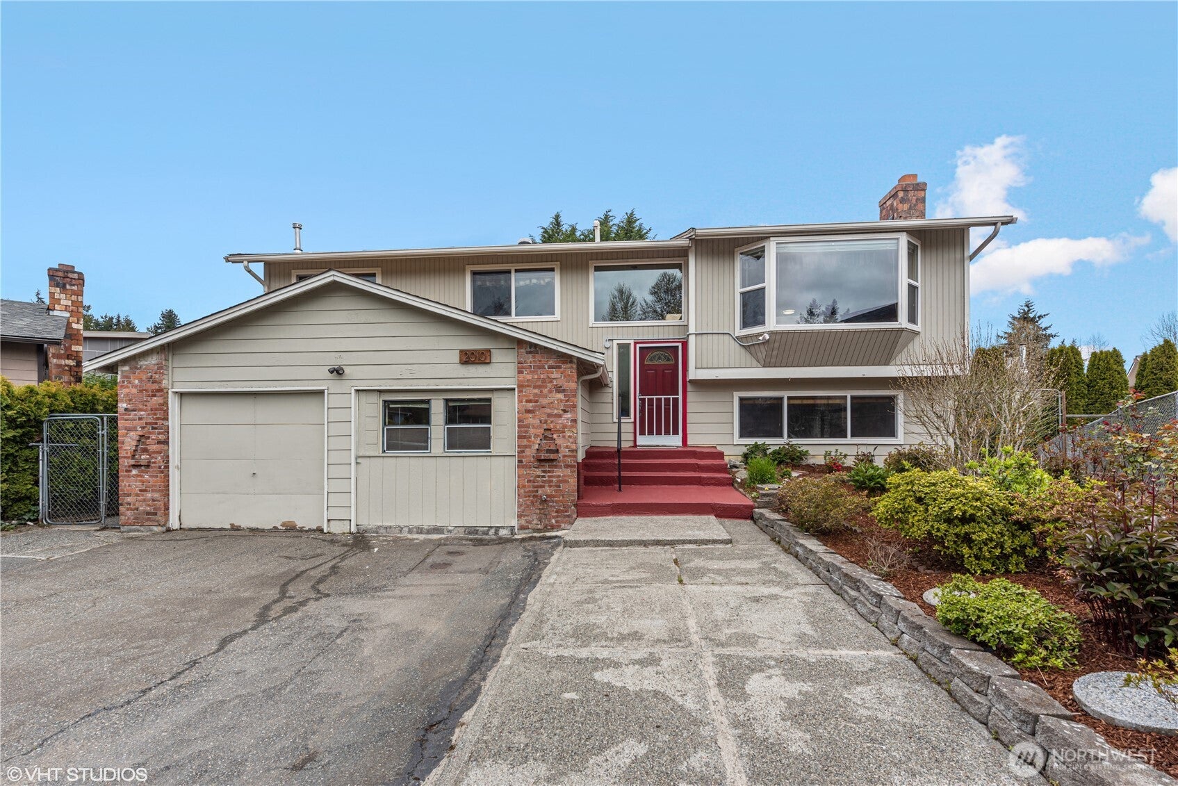 2010 N 153rd Place — photo