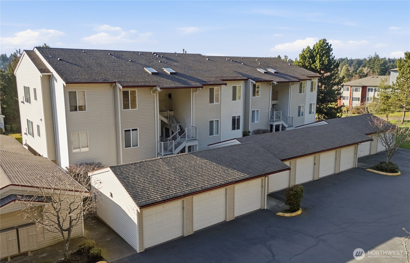 23007 Lakeview Drive a303 — photo