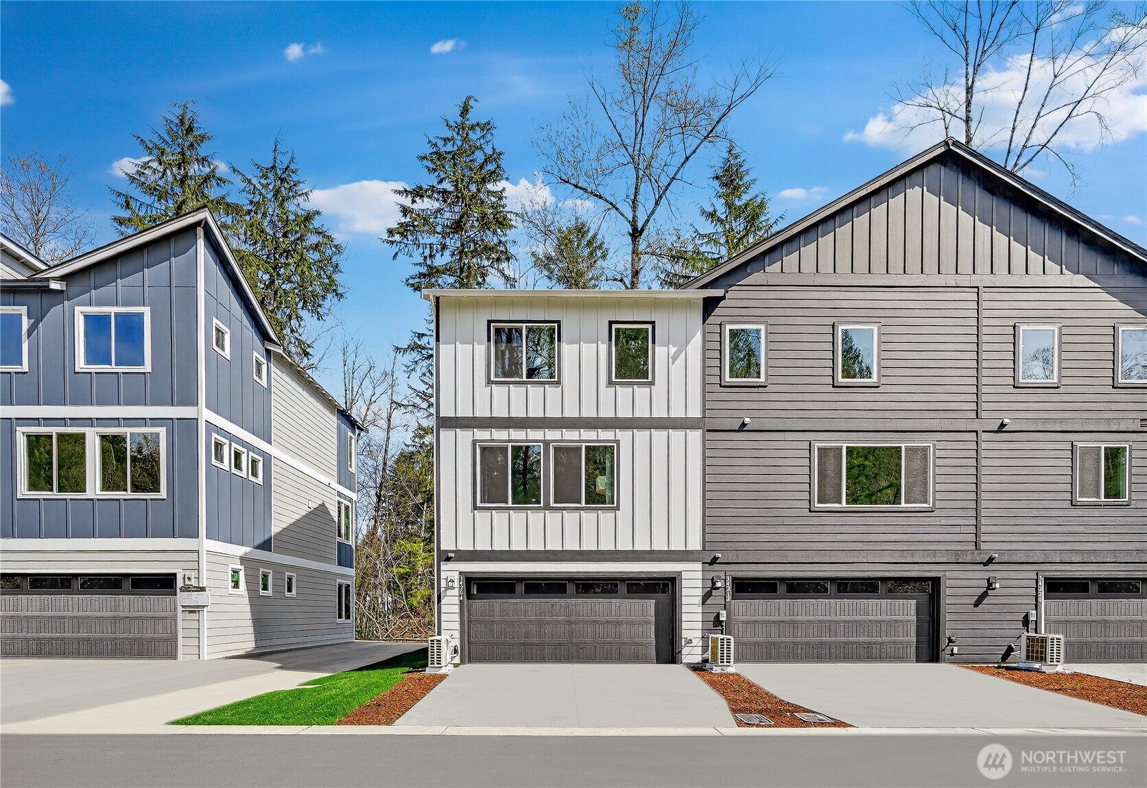 32401 Anchor Avenue SE — photo