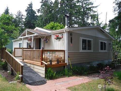 32401 Douglas Drive — photo