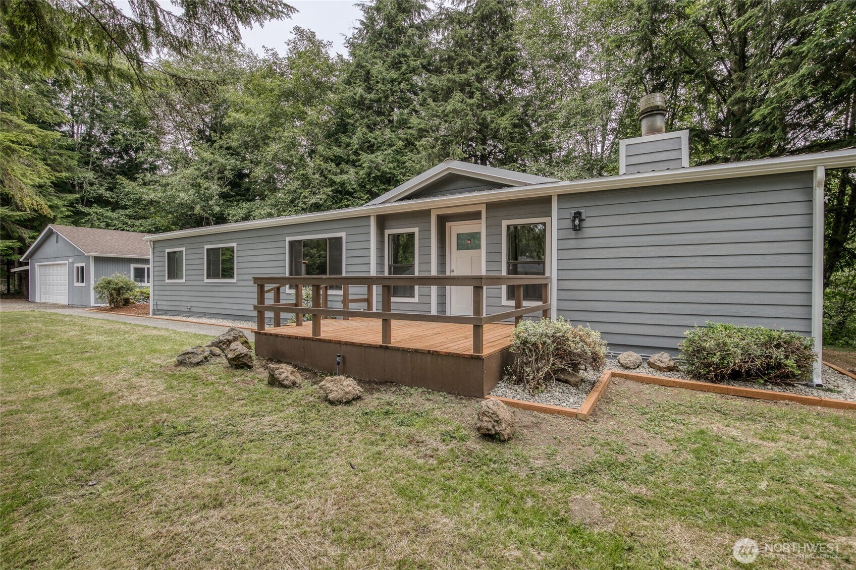 112 Schrader Lane — photo