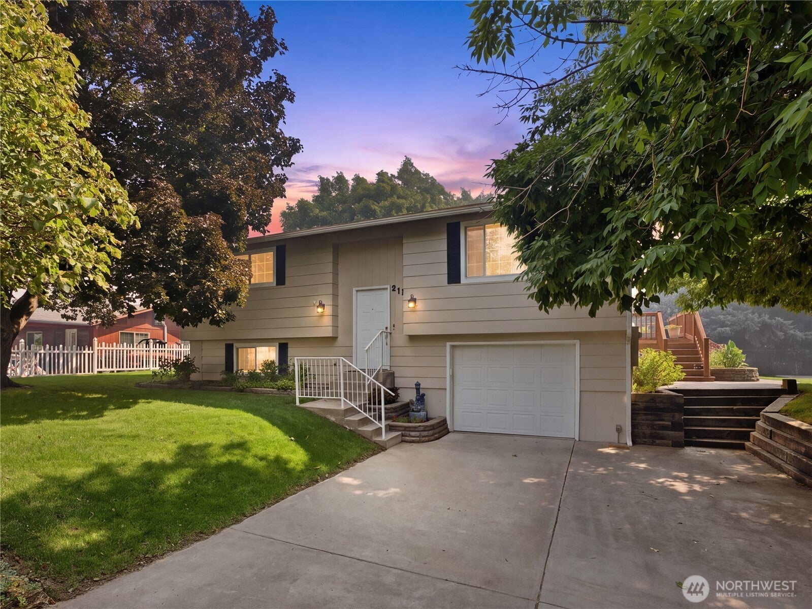 217 Ridgemont Drive — photo