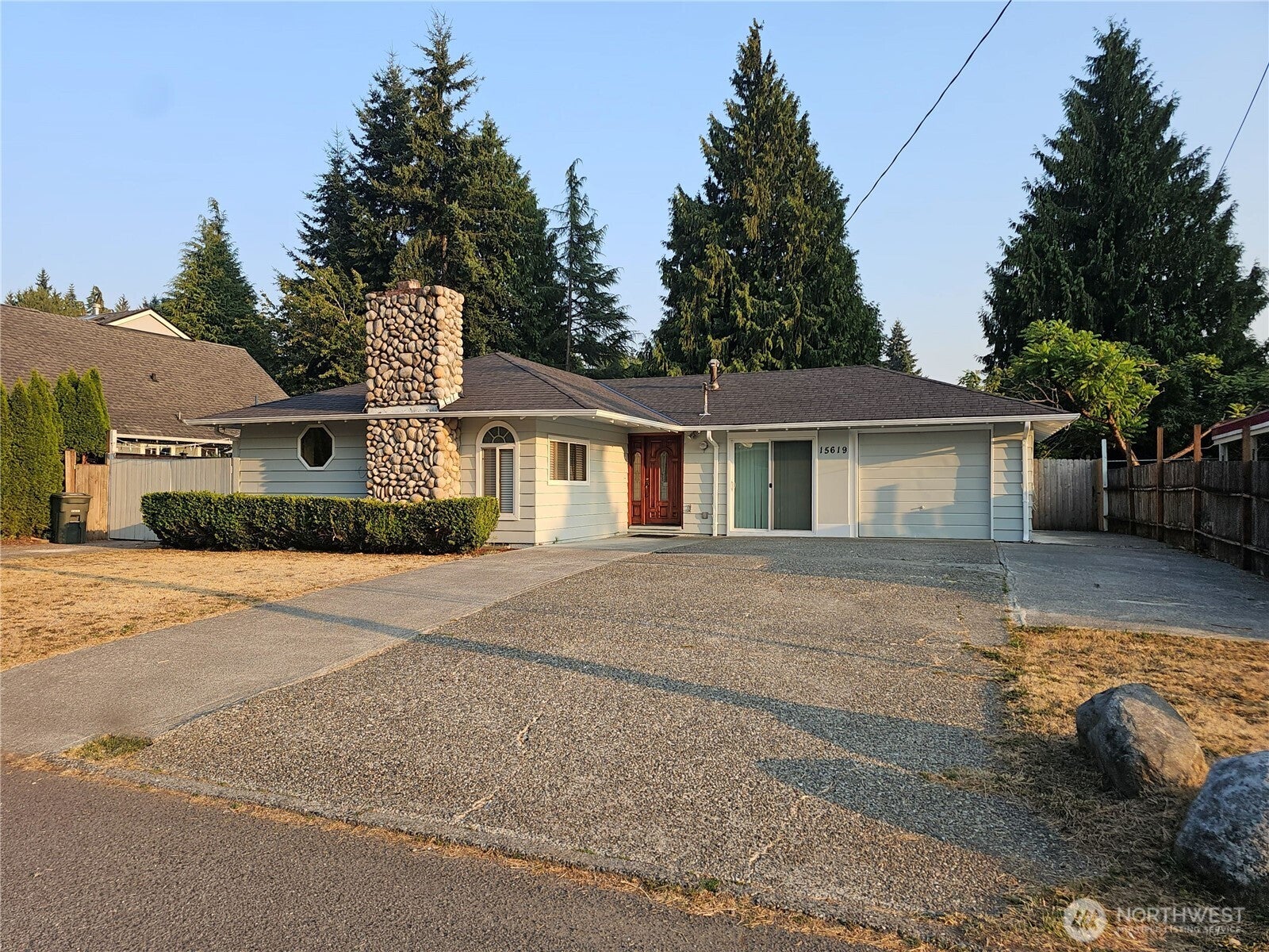 15619 NE 1st Place — photo