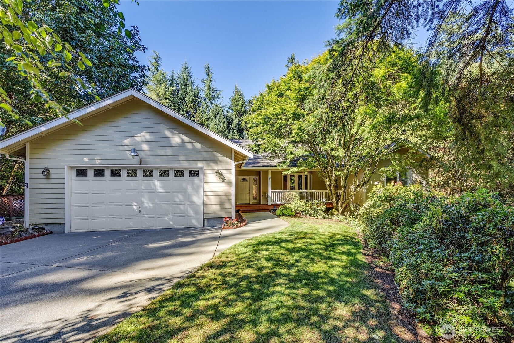 17523 Maple Hill Avenue NE — photo