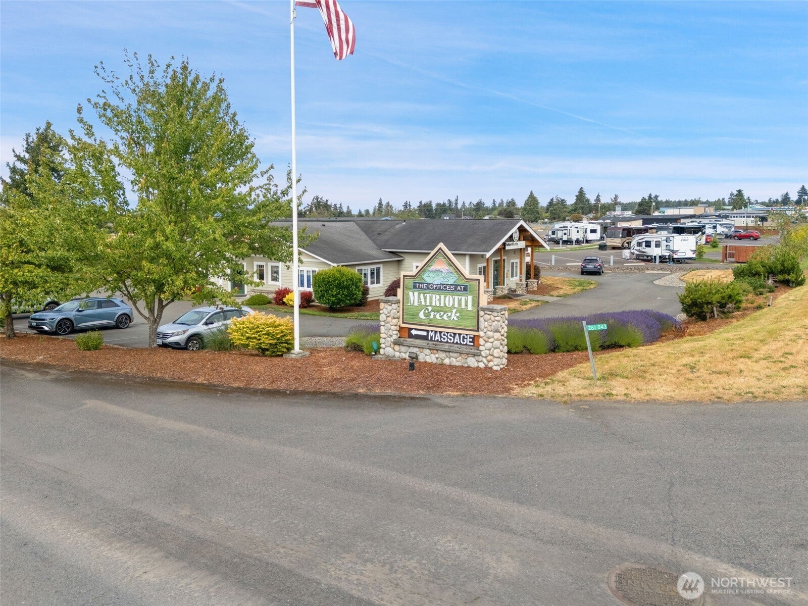 261043 Highway 101 C — photo