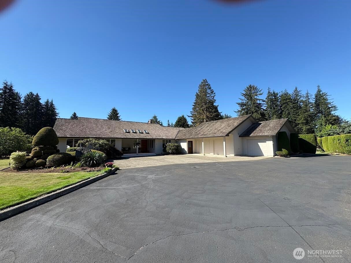 721 Fairway Drive — photo